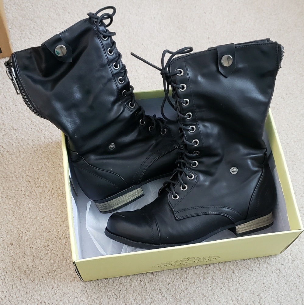 Black Lace Up Boot